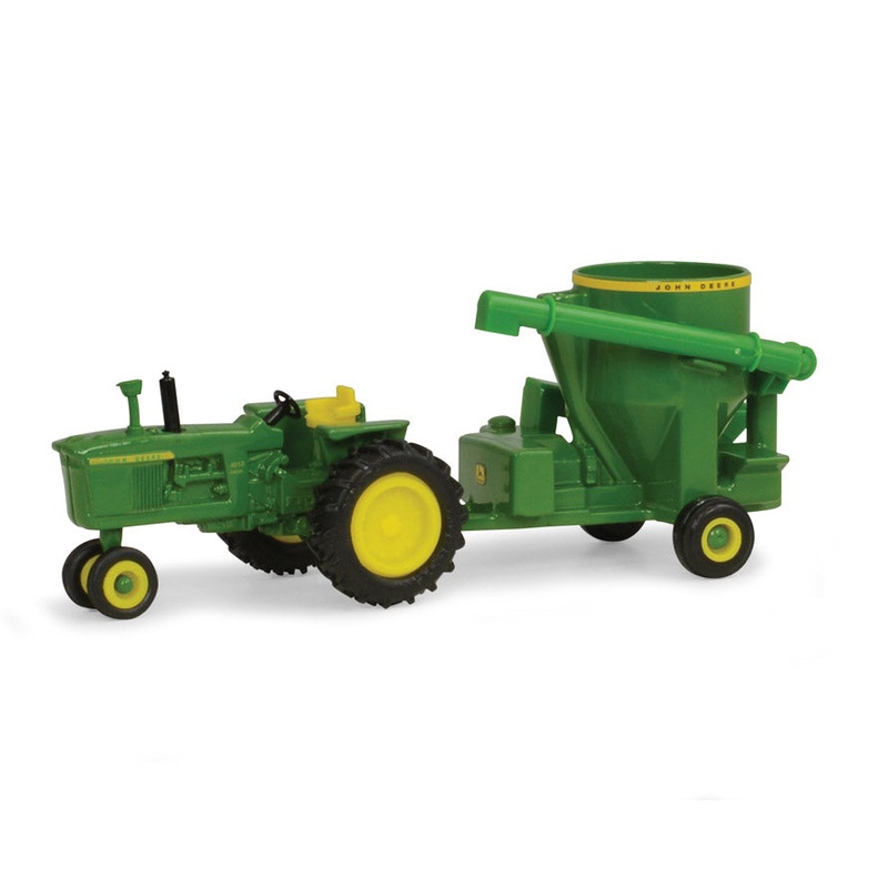 1/64 John Deere 4010 with Grinder Mixer