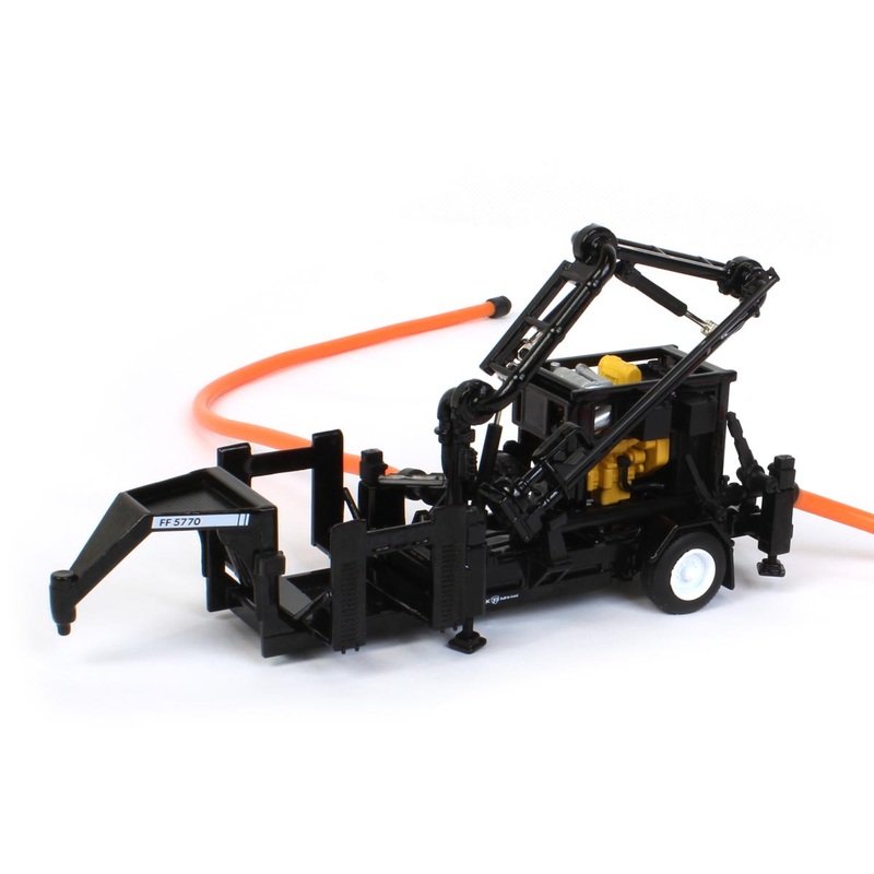 (B&D) 1/64 High Detail Puck Manure FF5770 Force Feed with Boom - Damaged Box
