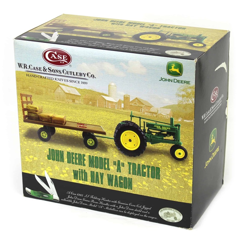 (B&D) 1/16 John Deere Model A Tractor with Hay Wagon - Damaged Item