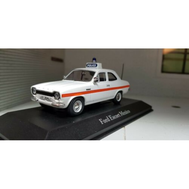 1:43 Scale Model Ford Escort Mexico British Police Sussex Classic Atlas JA10