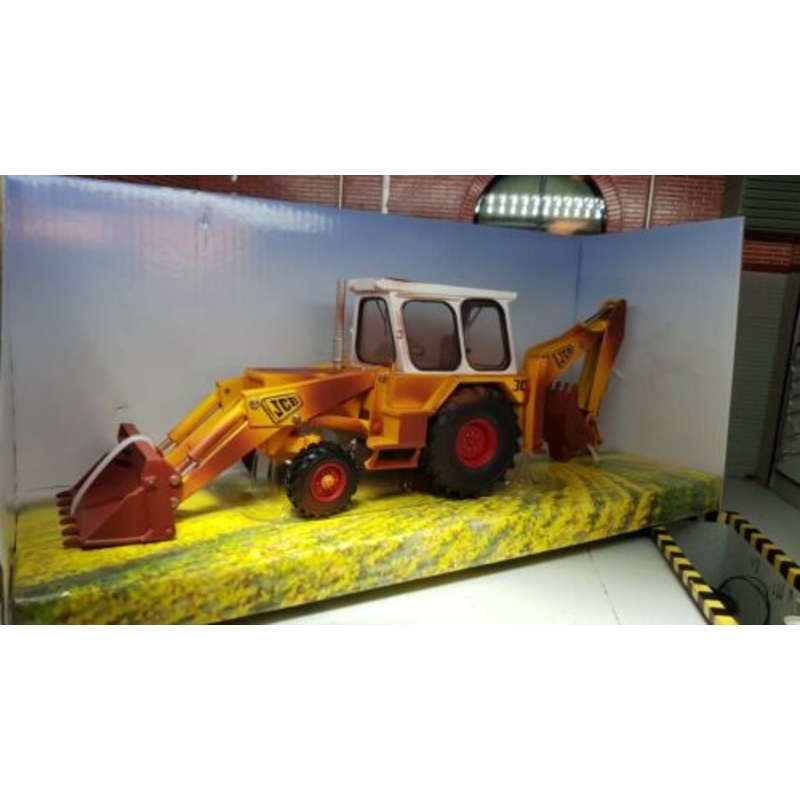 JCB 3C Digger Backhoe Mk3 MkIII Weathered Britains 1:32