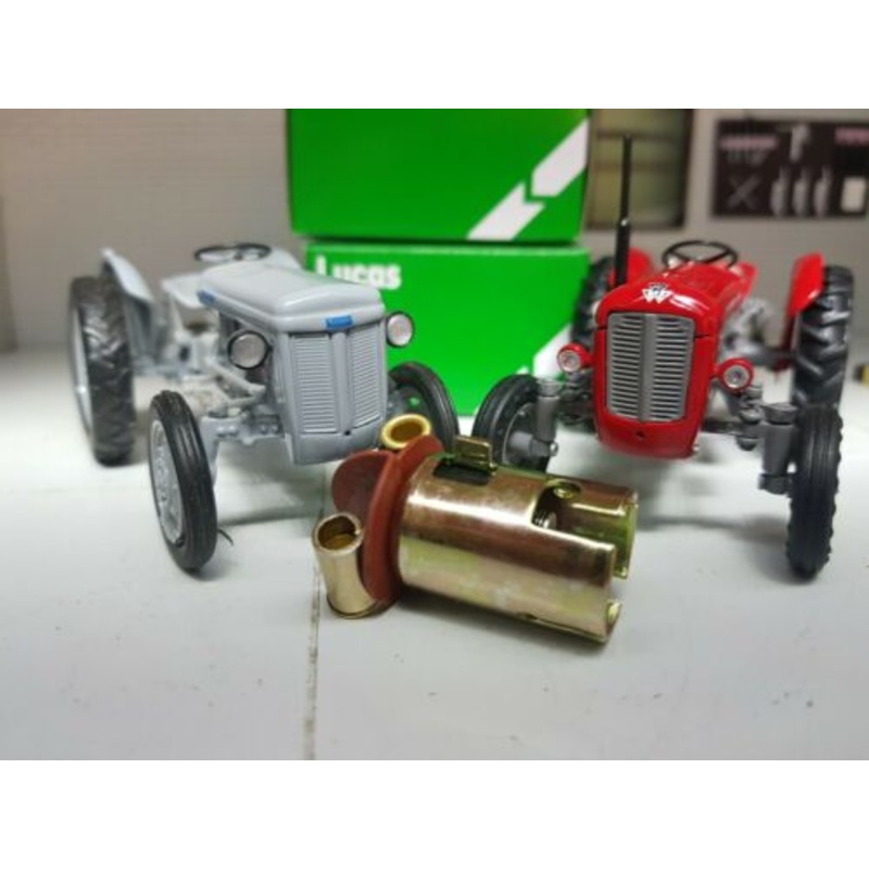 Massey Ferguson MF35 TEA20 Headlight Headlamp Bulb Holder Tractor Lucas 36w