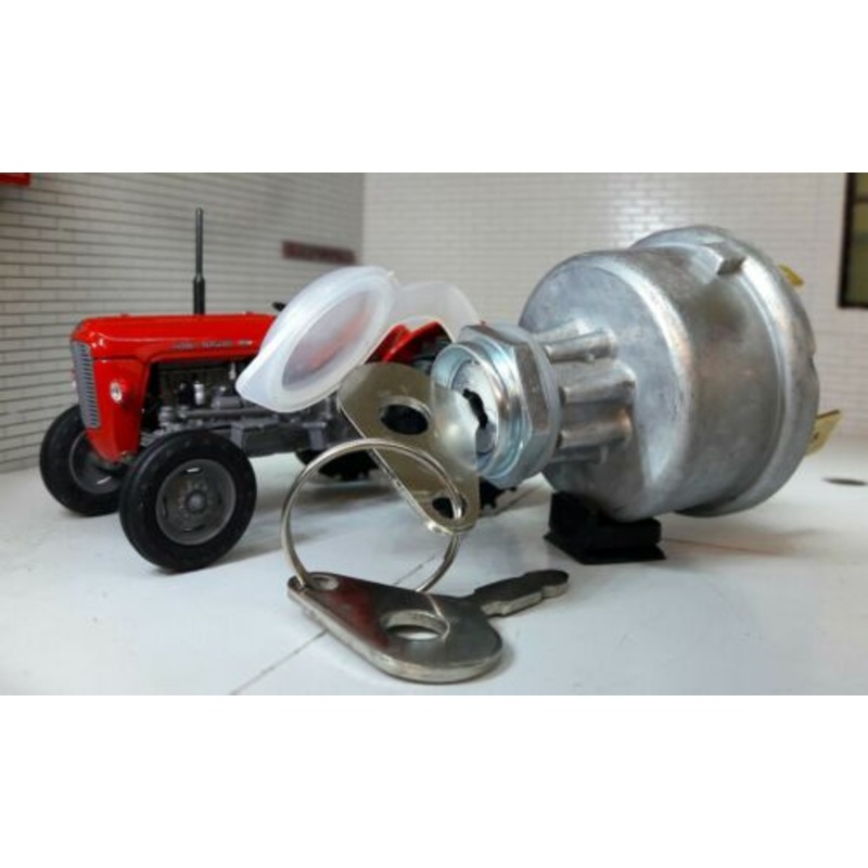 MF 30 35 MF250 MF265 CASE 885 Tractor Diesel Ignition Switch & Keys 128sa 35670