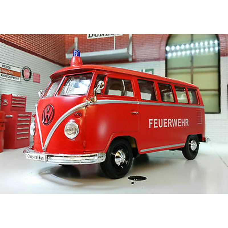 Volkswagen VW T1 1962 Fire Engine Feuerwehr 22095 Welly 1:24