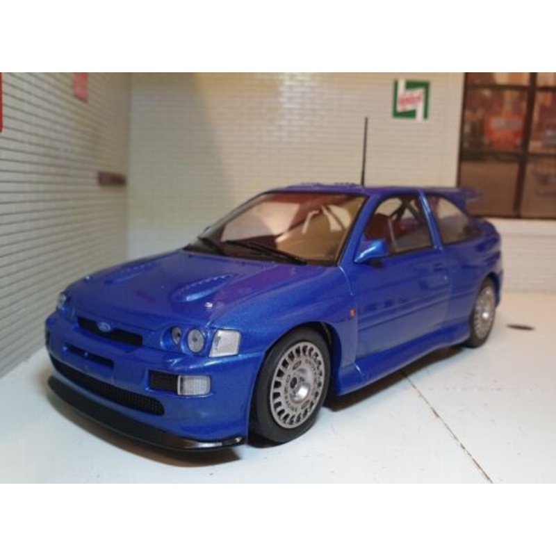 Ford 1992 Escort RS Cosworth 124089 Whitebox 1:24