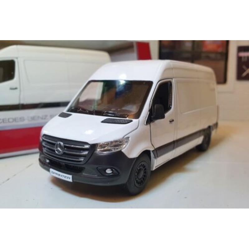 Mercedes-Benz 2019 Sprinter Kinsmart 1:48/43