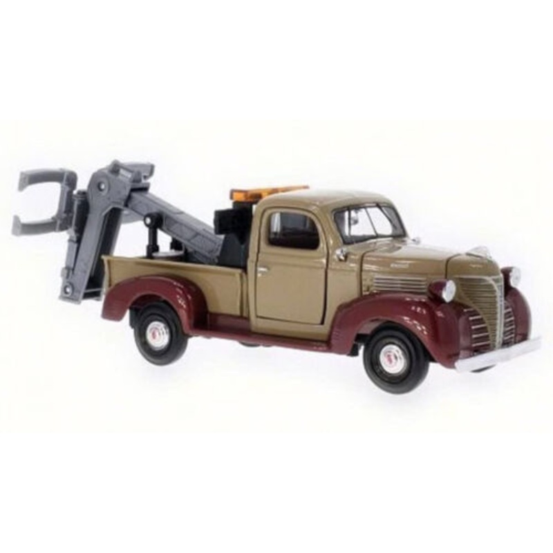 Plymouth 1941 Wrecker Tow Recovery Lorry Pickup Truck Motormax 1:24