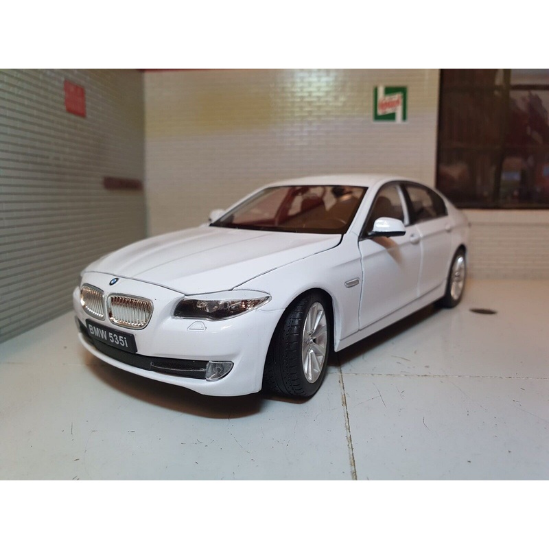 BMW 5 Series 535i F10 Saloon 24026 Welly 1:24