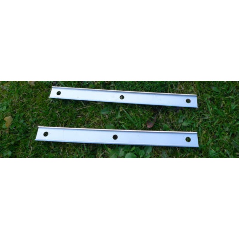 Land Rover Defender Stainless Front Mud Flap Brackets & Stiffeners