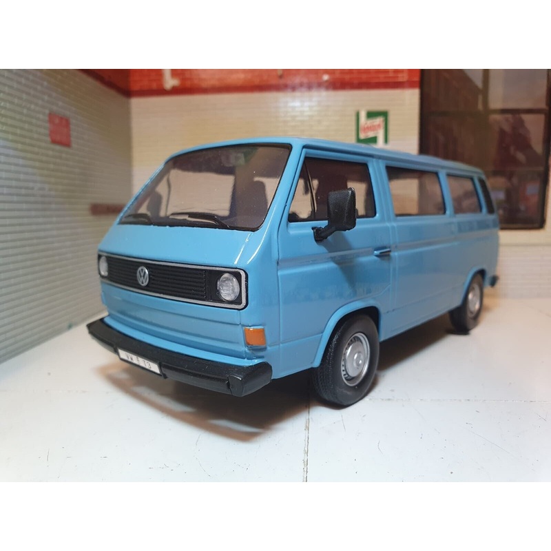 Volkswagen 1980 T3 T25 Bus Motormax 79376 1:24