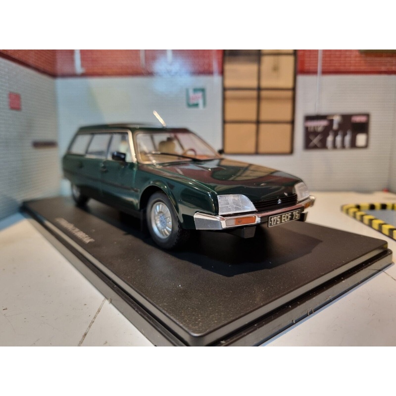 Citroen 1982 CX Break Estate Ex Magazine 1:24