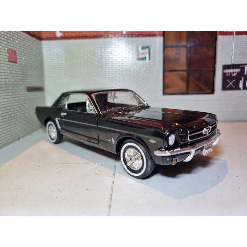 Ford 1964 Mustang 1/2 Coupe 22451 Welly 1:24