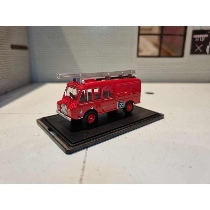 Land Rover Forward Control FT6 Carmichael Army Fire Service 76LRC004 Oxford Diecast 1:76