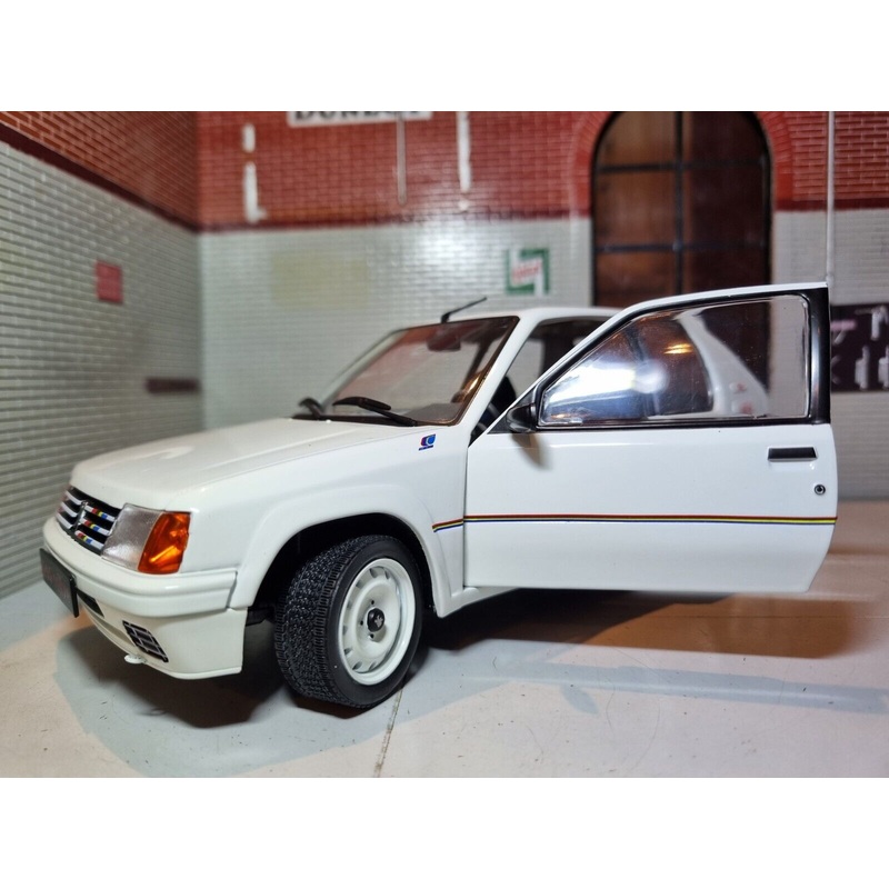 Peugeot Mk1 1988 205 Rallye S1801701 Solido 1:18