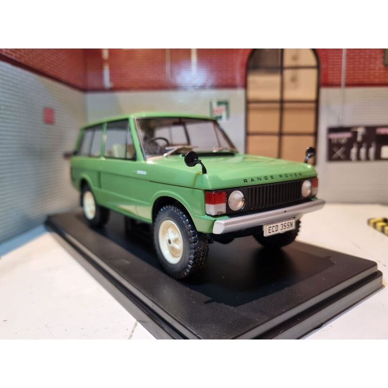 Range Rover 1970 Classic 124171 Whitebox 1:24