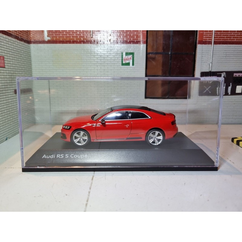 Audi 2017 RS5 Coupe Ex-Dealership Display 1:43