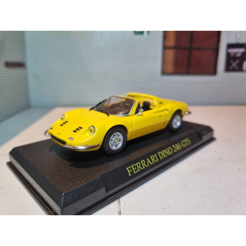 Ferrari 1969 Dino 246 GTS Spyder Ex Magazine 1:43