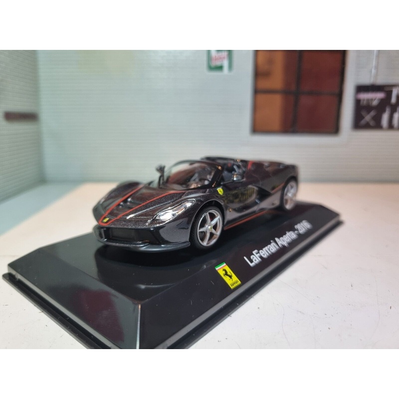 Ferrari 2016 LaFerrari Aperta Altaya 1:43