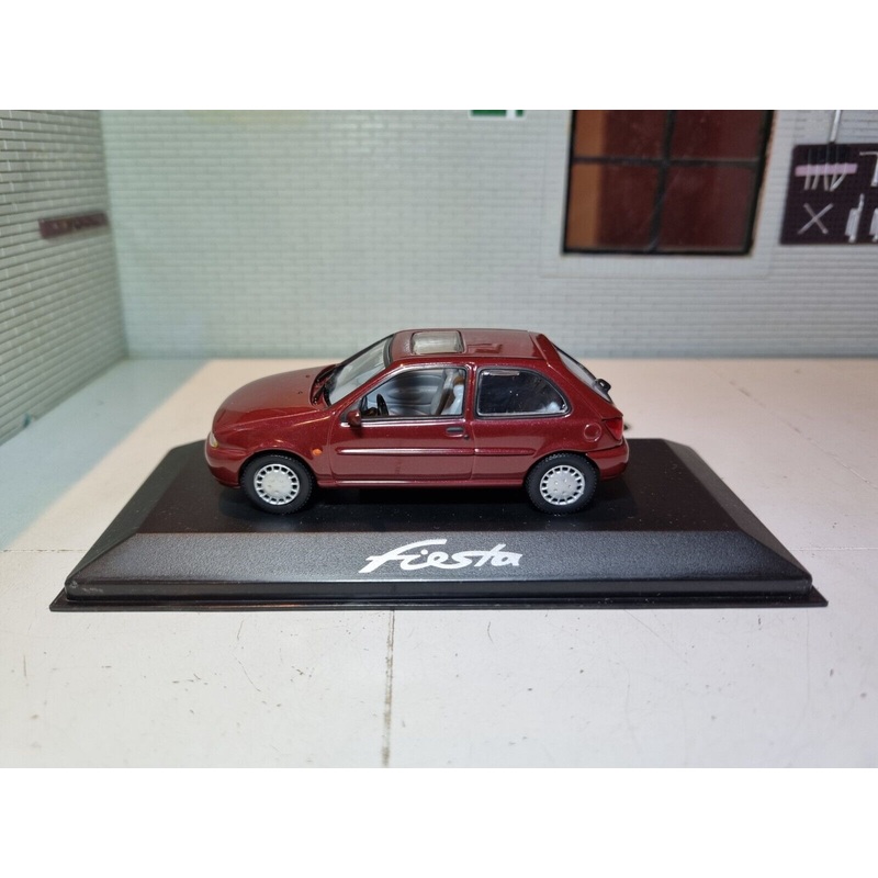 Ford 1995 Fiesta Mk4 MINICHAMPS 1:43