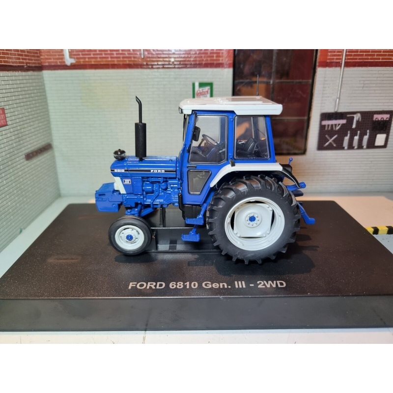 Ford 6810 Gen 3 2WD 1988-1991 Tractor 43308 Universal Hobbies 1:32