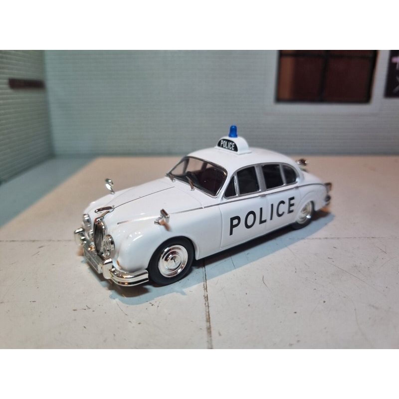 Jaguar 1959 Mk2 Police Car Ex Magazine 1:43