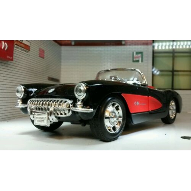 Chevrolet 1957 Corvette Cabrio Welly 1:24