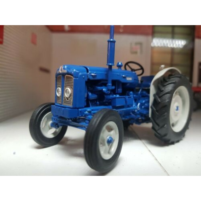 Fordson Super Major Universal Hobbies UH4880 1:32