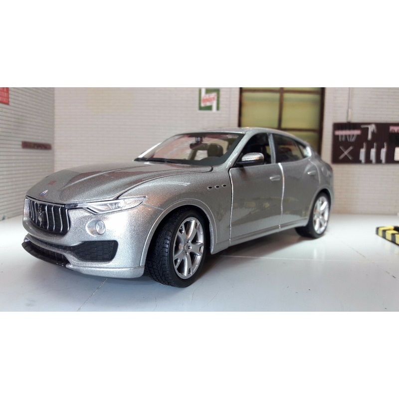 Maserati 2017 Levante S 21081 Bburago 1:24