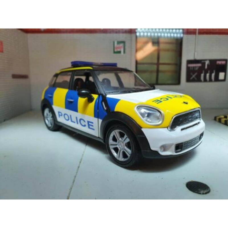 Mini 2010 Police Countryman Cooper All4 1:24 Maisto