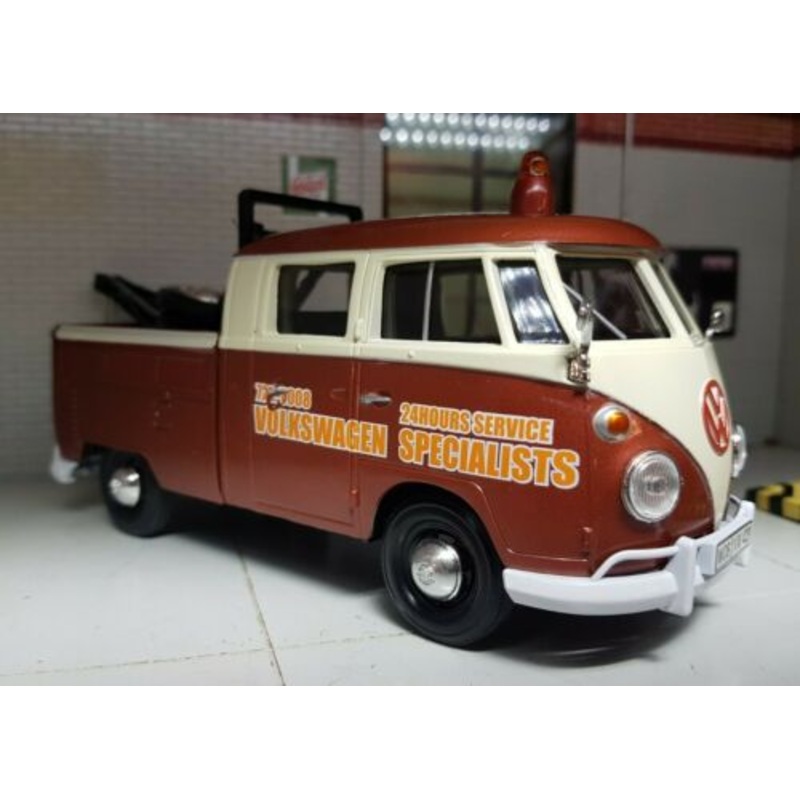 VW 1962 Volkswagen Recovery Tow Truck T1 Type 2 Motormax 1:24