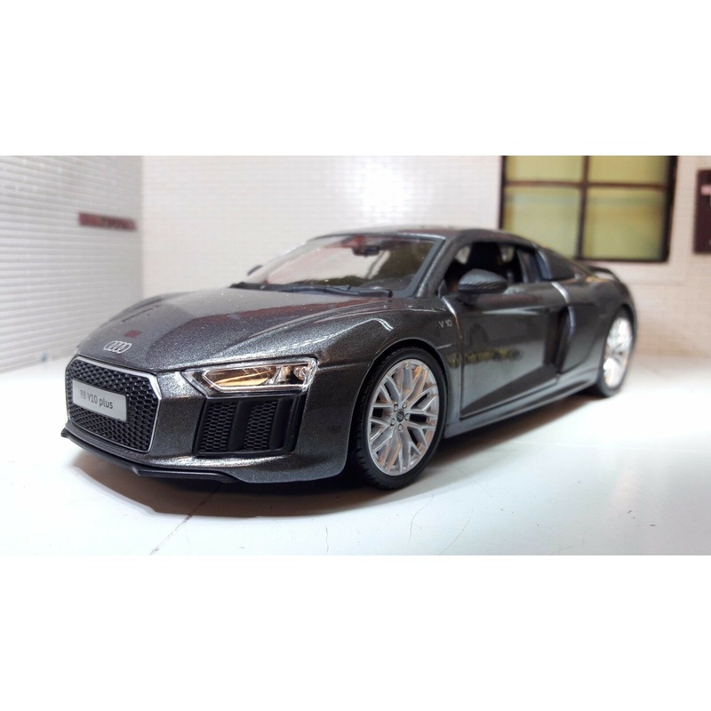 Audi 2015 R8 V10 31513 Maisto 1:24