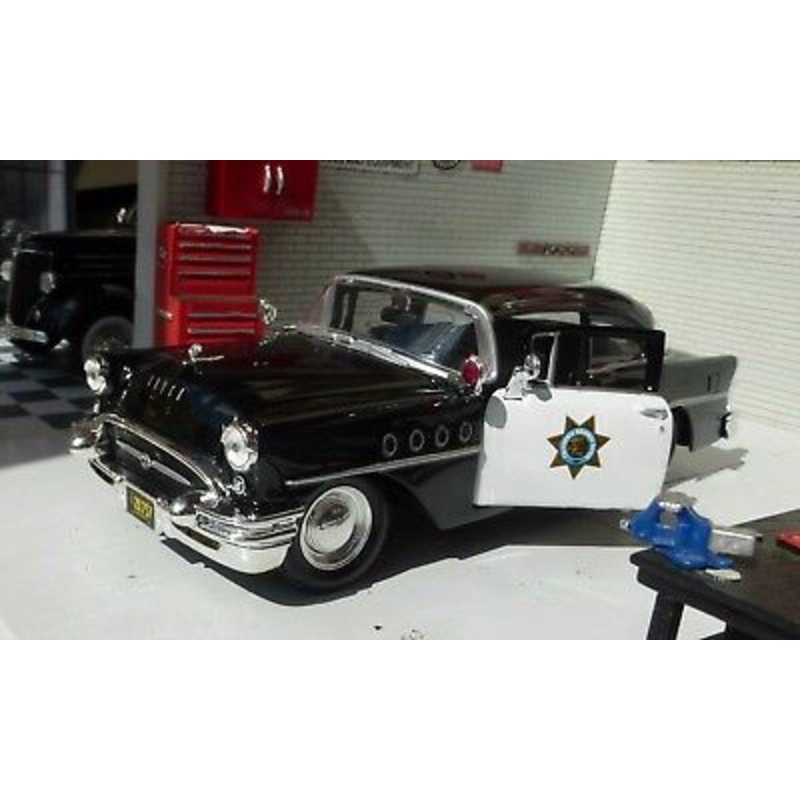 Buick Century 1955 California Highway Police Car Maisto 1:26
