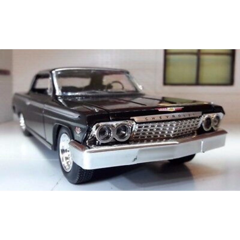 Chevrolet 1962 Impala SS 396 71843 New Ray 1:24