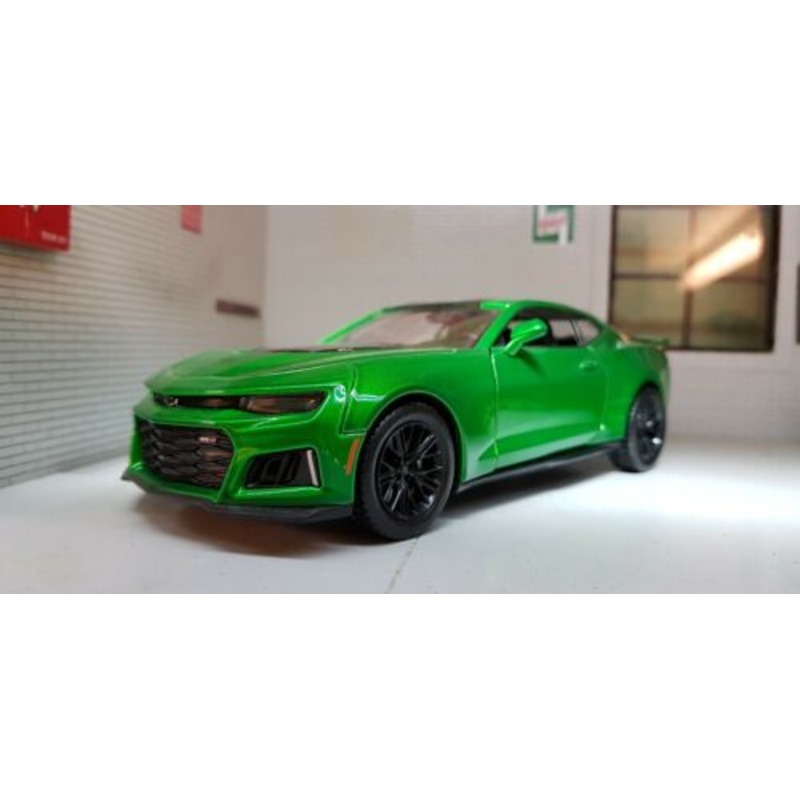 Chevrolet 2017 Camaro ZL1 79351 Motormax 1:24