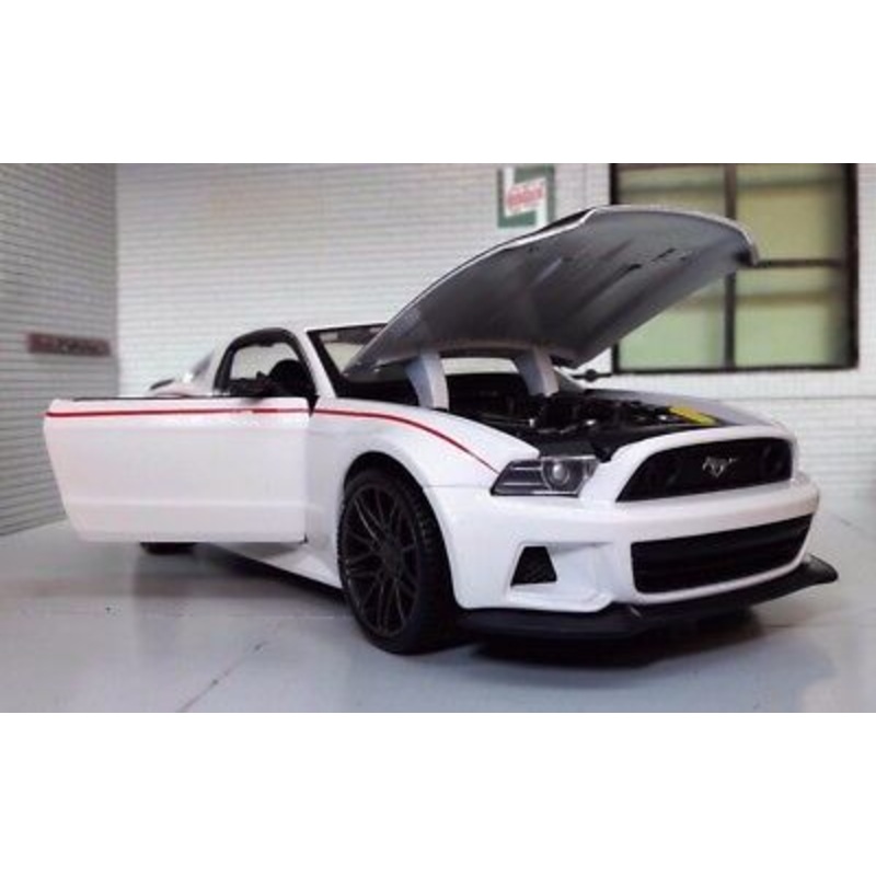 Ford 2014 Mustang GT Maisto 31506 1:24