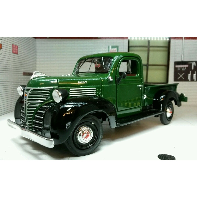 Plymouth Lorry Pickup Truck 1941 Motormax 1:24