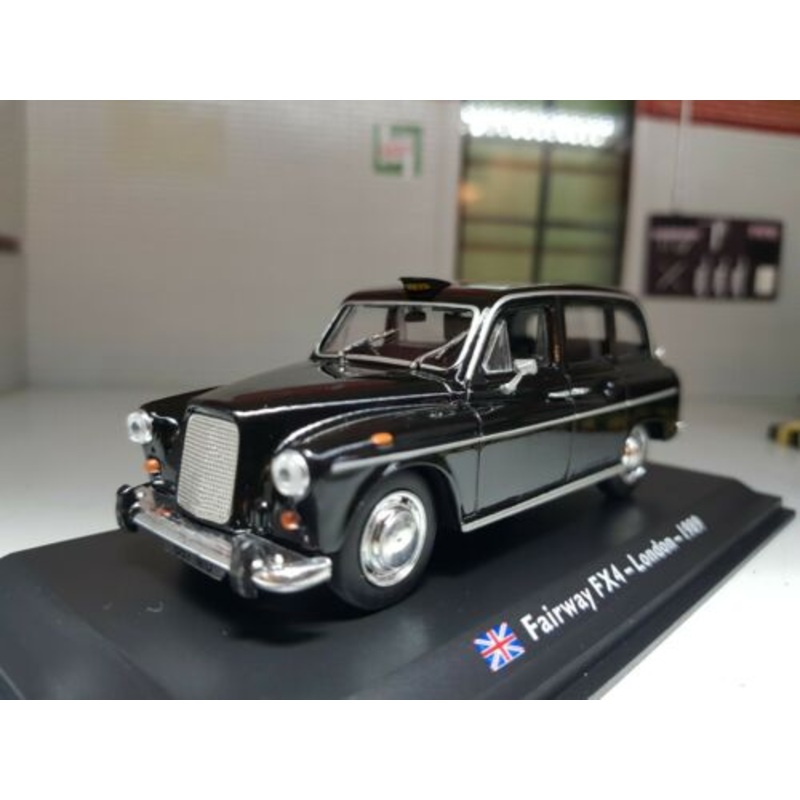 Austin LTI FX4 Fairway Black Cab London Taxi 1:43