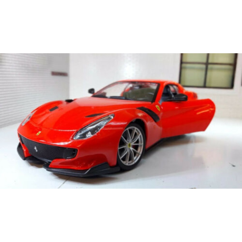 Ferrari 2017 F12 tdf Berlinetta 26021 Bburago 1:24