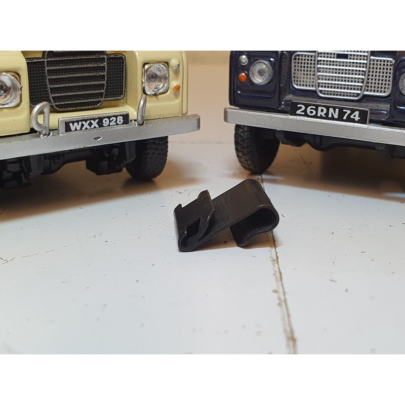 Land Rover Defender & Series 3 1971-2006 Wiper Motor Cable Clip 1x 570351