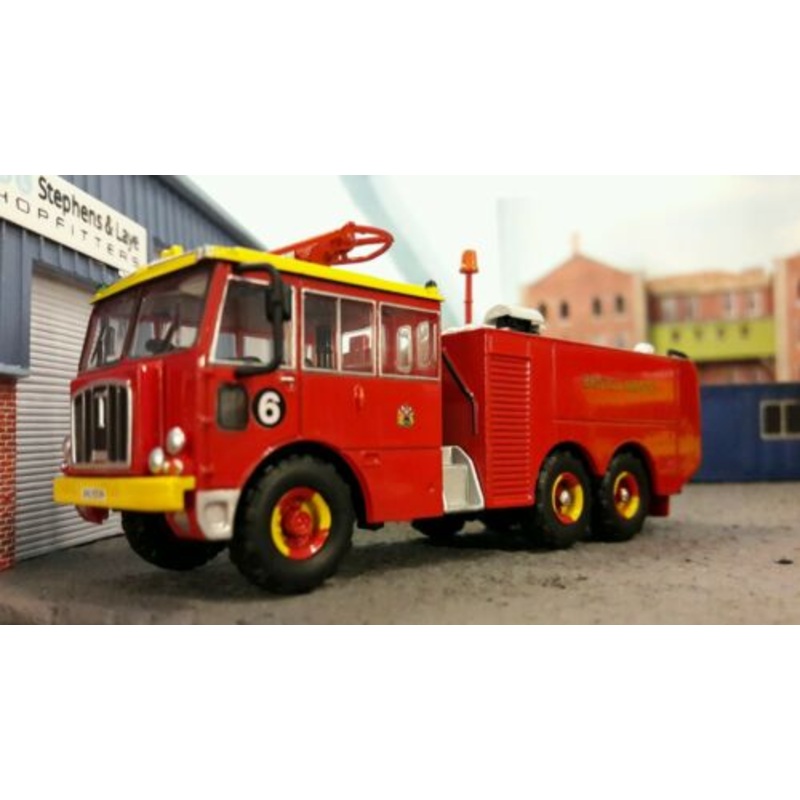 1:76 Thornycroft Nubian Model Airport Airfield Crash Rescue Fire Engine Bristol