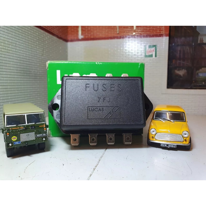 7FJ Fusebox & Cover RTC440 37420 Genuine Lucas OEM