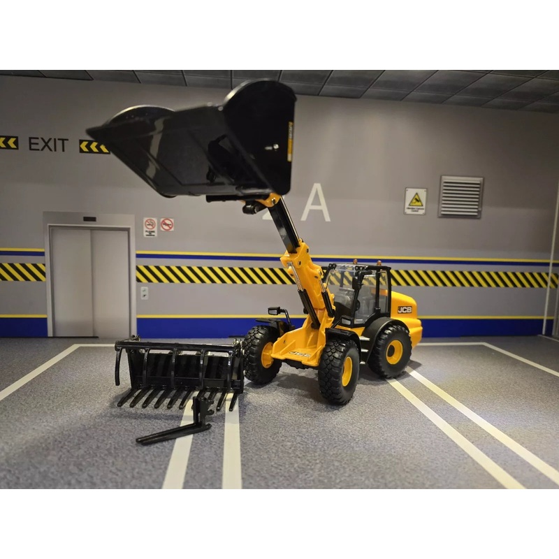 JCB TM420 Telescopic Loader 43260 Britains Farm 1:32