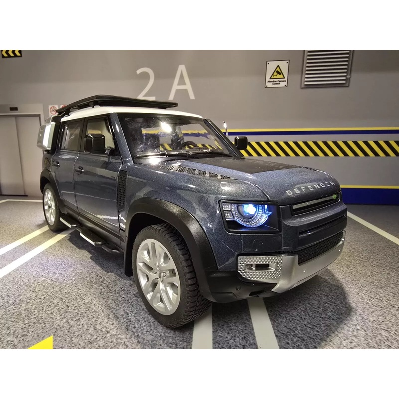 Land Rover 2022 Defender 110 Q1002A QXT 1:18