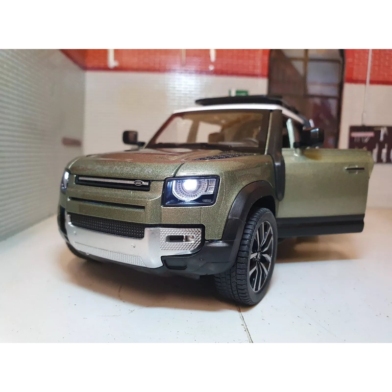 Land Rover 2022 Defender 110 Q2002A QY Toys 1:24