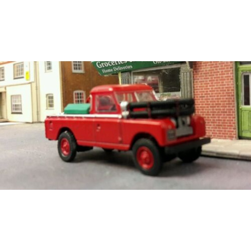 Land Rover Series 2 2a 109 LWB Fire Tender Engine Oxford 1:76