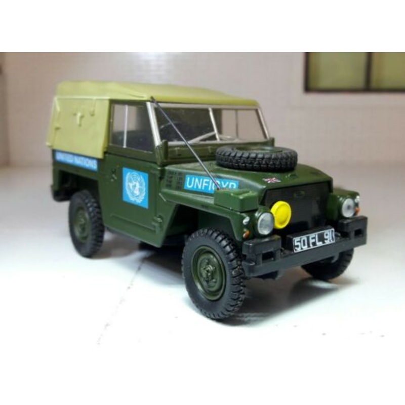 Land Rover Series 2a 3 Lightweight LWT UN British Army Oxford 1:43