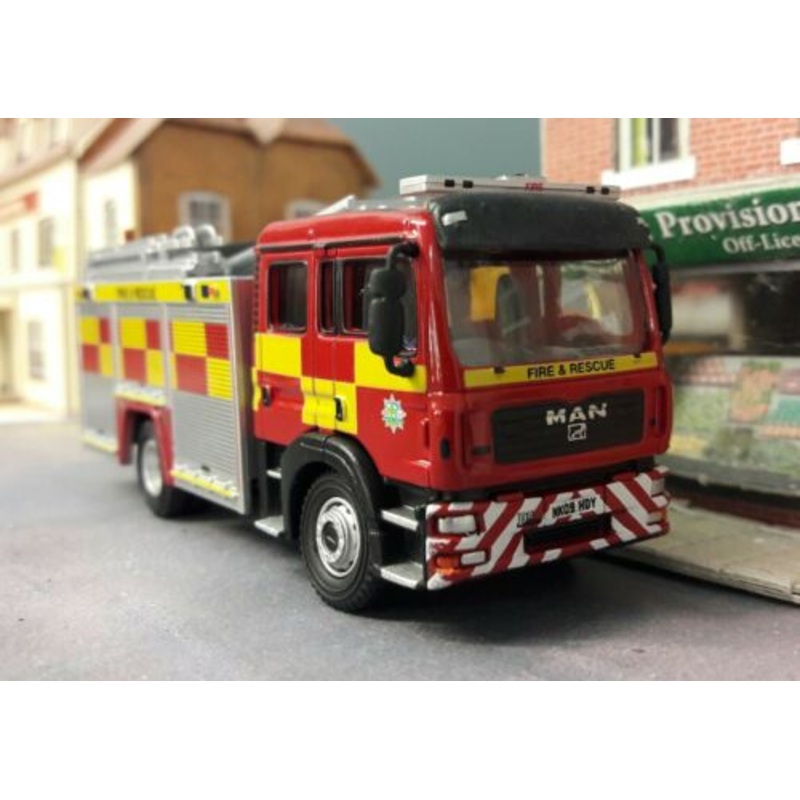 MAN F16 JDC John Dennis Pump Ladder Durham Darlington Fire Engine 1:76 Oxford