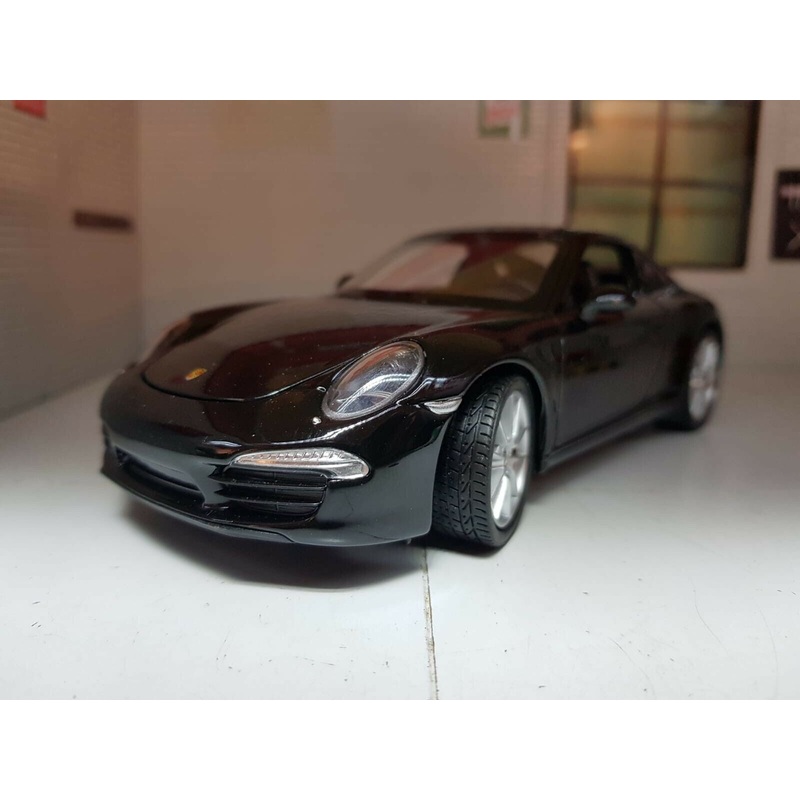 Porsche 911 Carrera S 24040 Welly 1:24