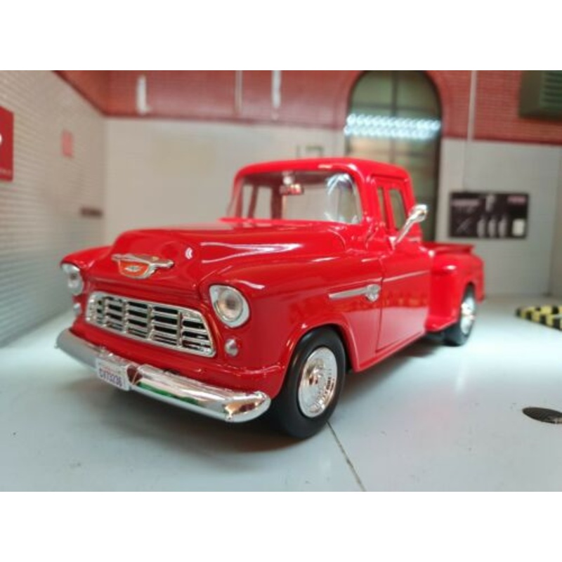 Chevrolet 1955 Stepside 5100 Pickup 73236 Motormax 1:24