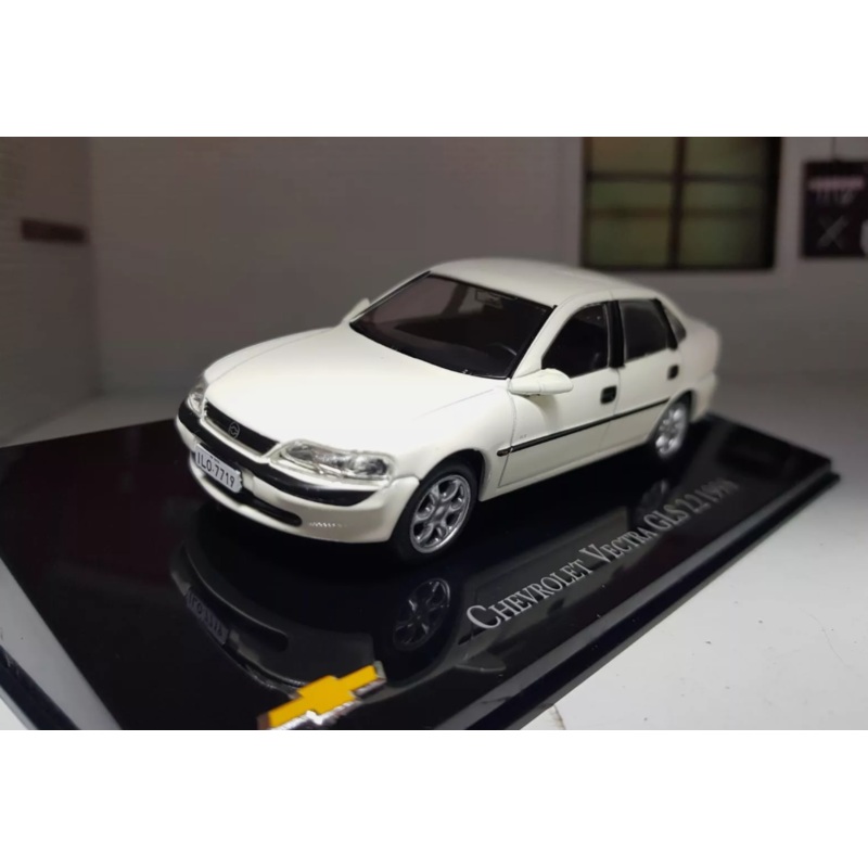 Chevrolet 1998 Vauxhall Vectra Opel GLS Holden Mk2 JQ24 1:43